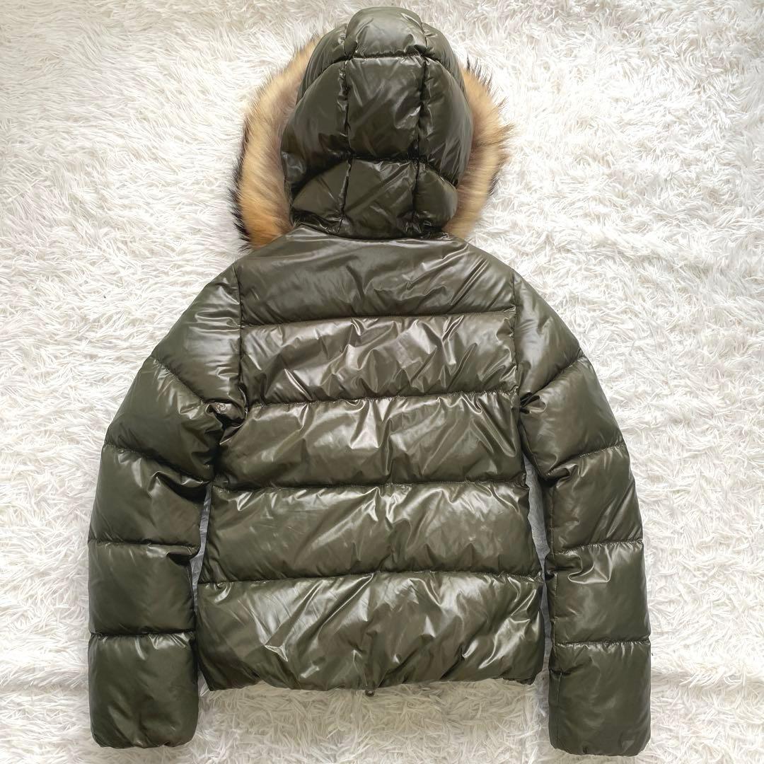 未使用に近い　DUVETICA ダウンジャケット　アダラ　ラクーンファー　カーキ