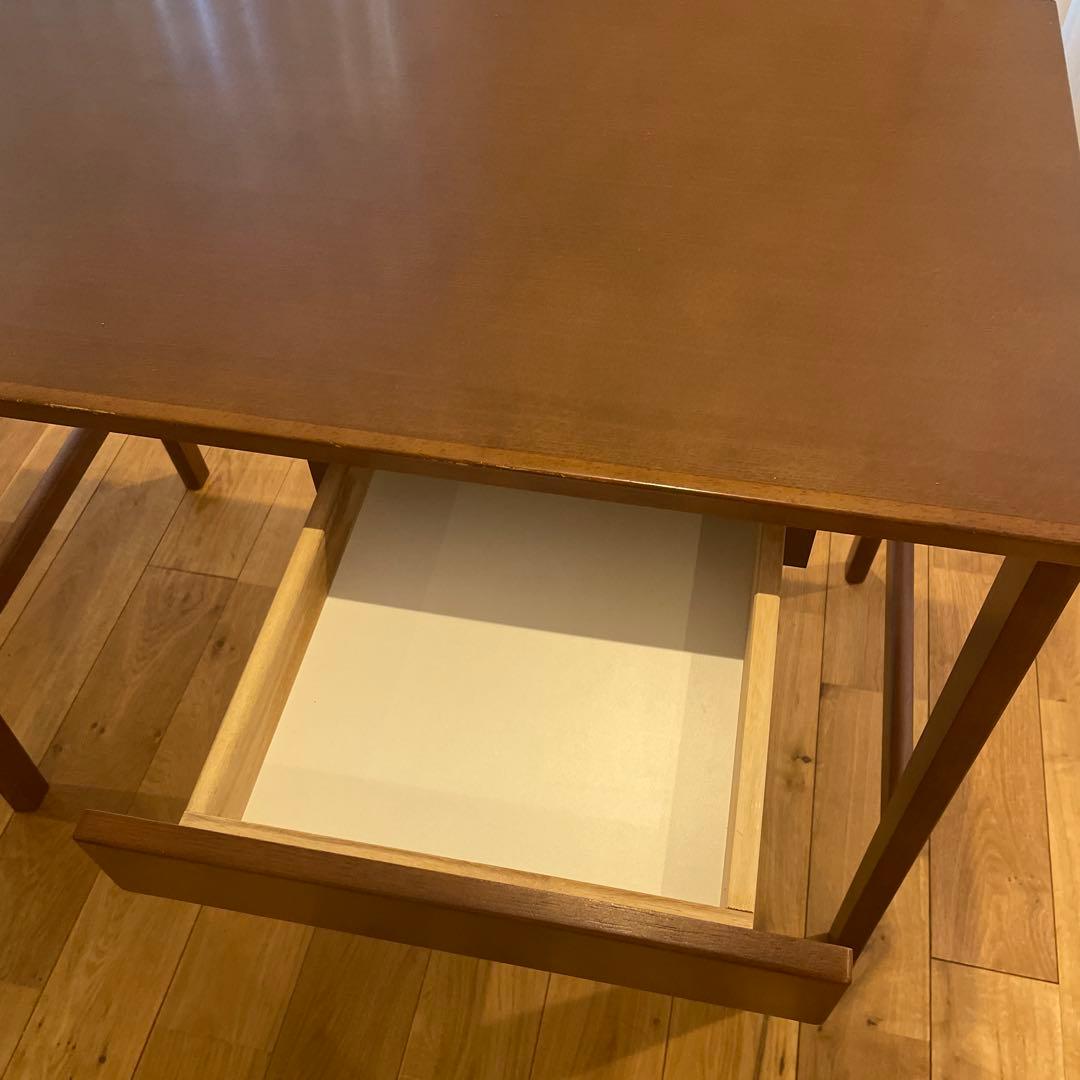 【カリモク60】デスク、引出し付き、ウォールナット色【キハダ お取り置き】