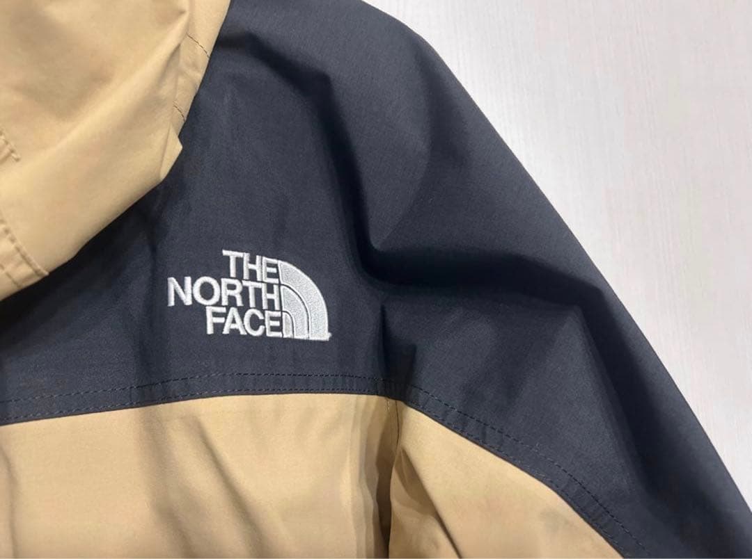 ち*き様 THE NORTH FACE ノースフェイス マウンテンライトジャケッ