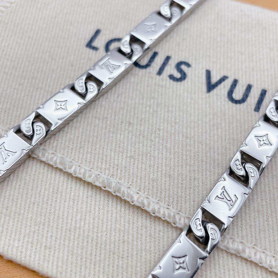 LOUIS VUITTON ネックレス　タイドアップ　モノグラム　シルバー