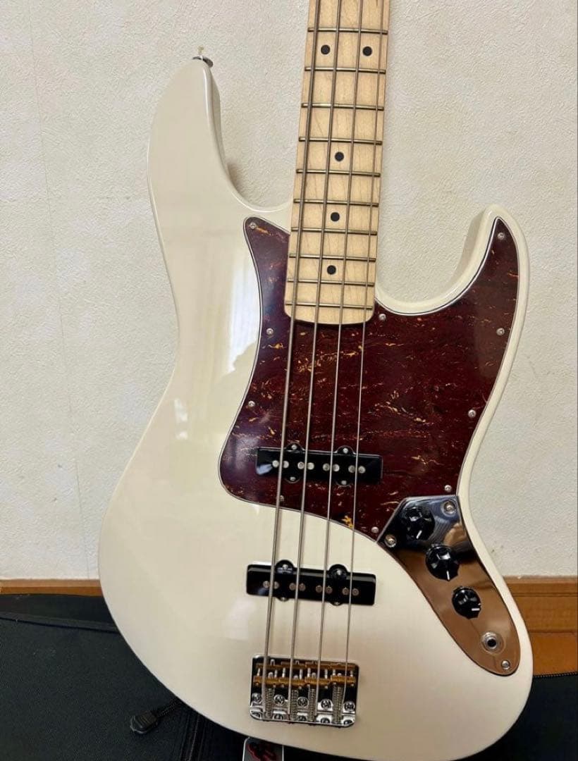 グレコ　ジャズベース ホワイト メイプル指板 WSB-STD 美品 ギグバック付