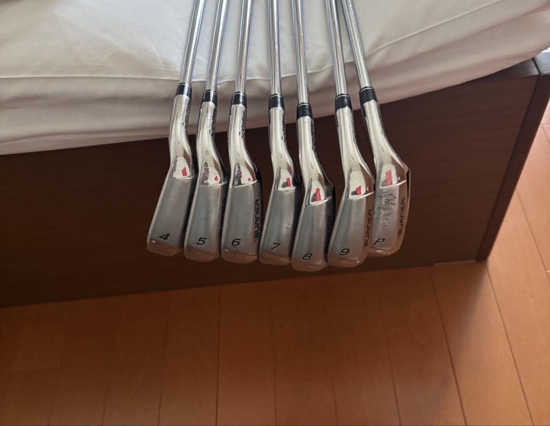 高級ゴルフクラブ バックセットテーラーメイド TaylormadeプーマPUMA