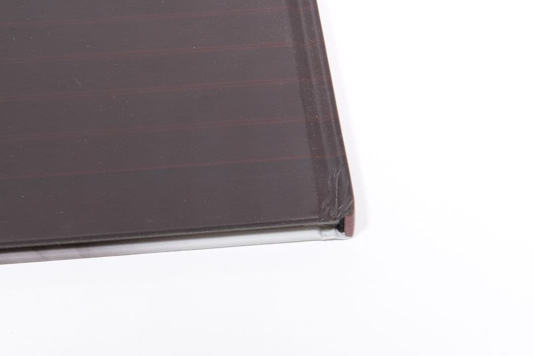 フェラーリ本カタログ 812スーパーファスト ハードカバー付き 伊・英80ページ