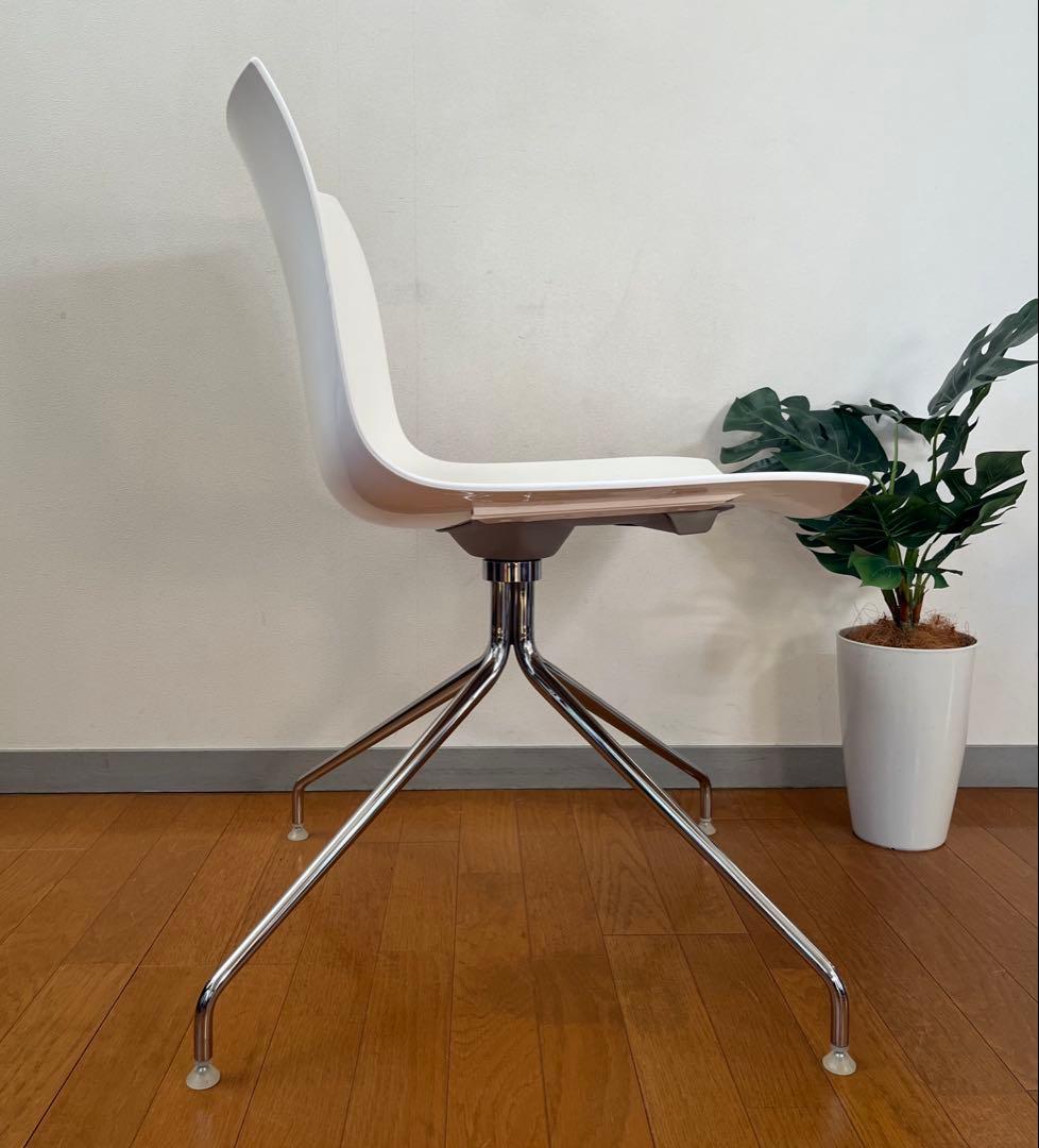 イタリア　arper アルペール　カティファ　チェア ② モダン　回転脚　美品