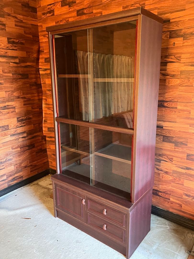 木製本棚　ガラス扉付き　収納棚