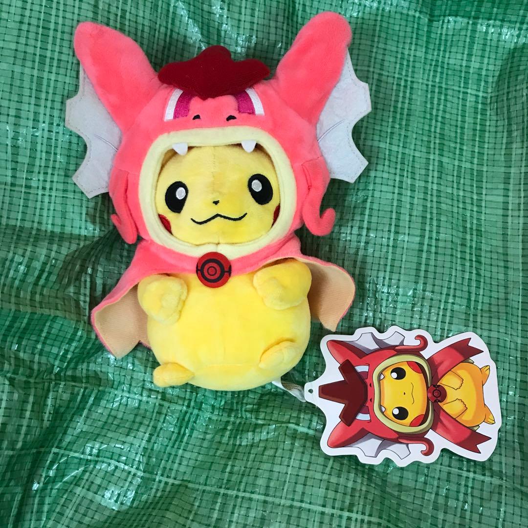 ぬいぐるみ　ギャラドスごっこ　ピカチュウ　赤いギャラドス　ポケモンセンター