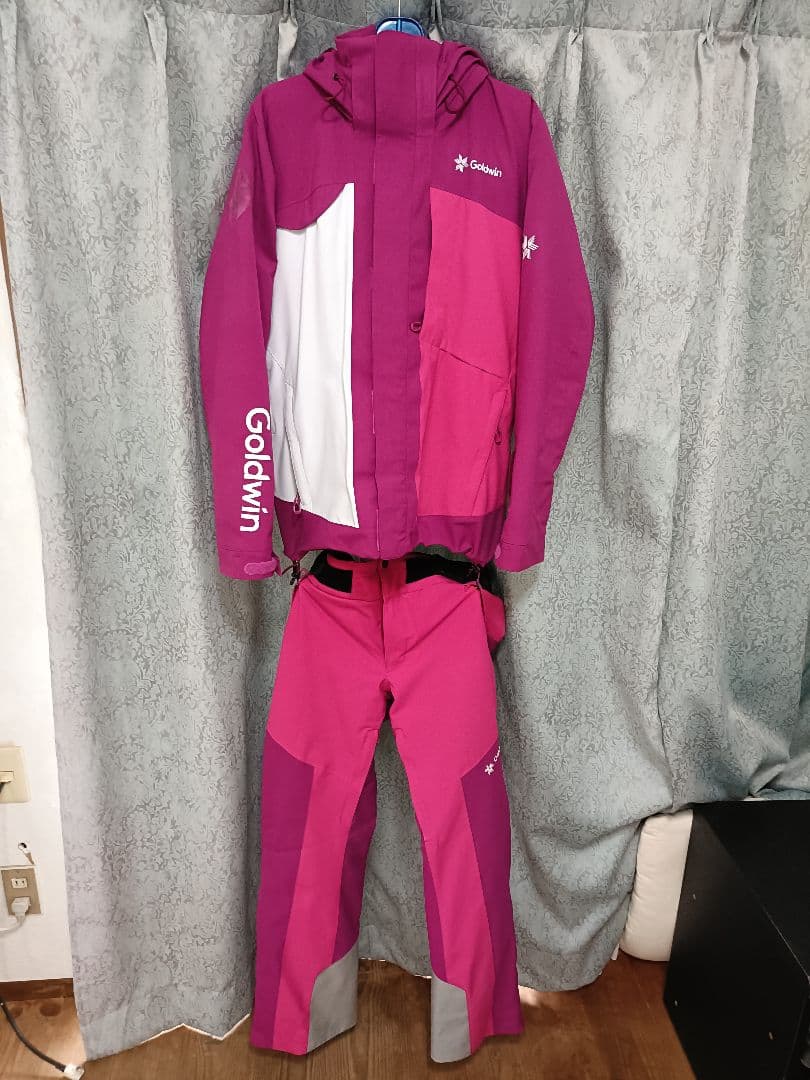Goldwin　スキーウェア　上下