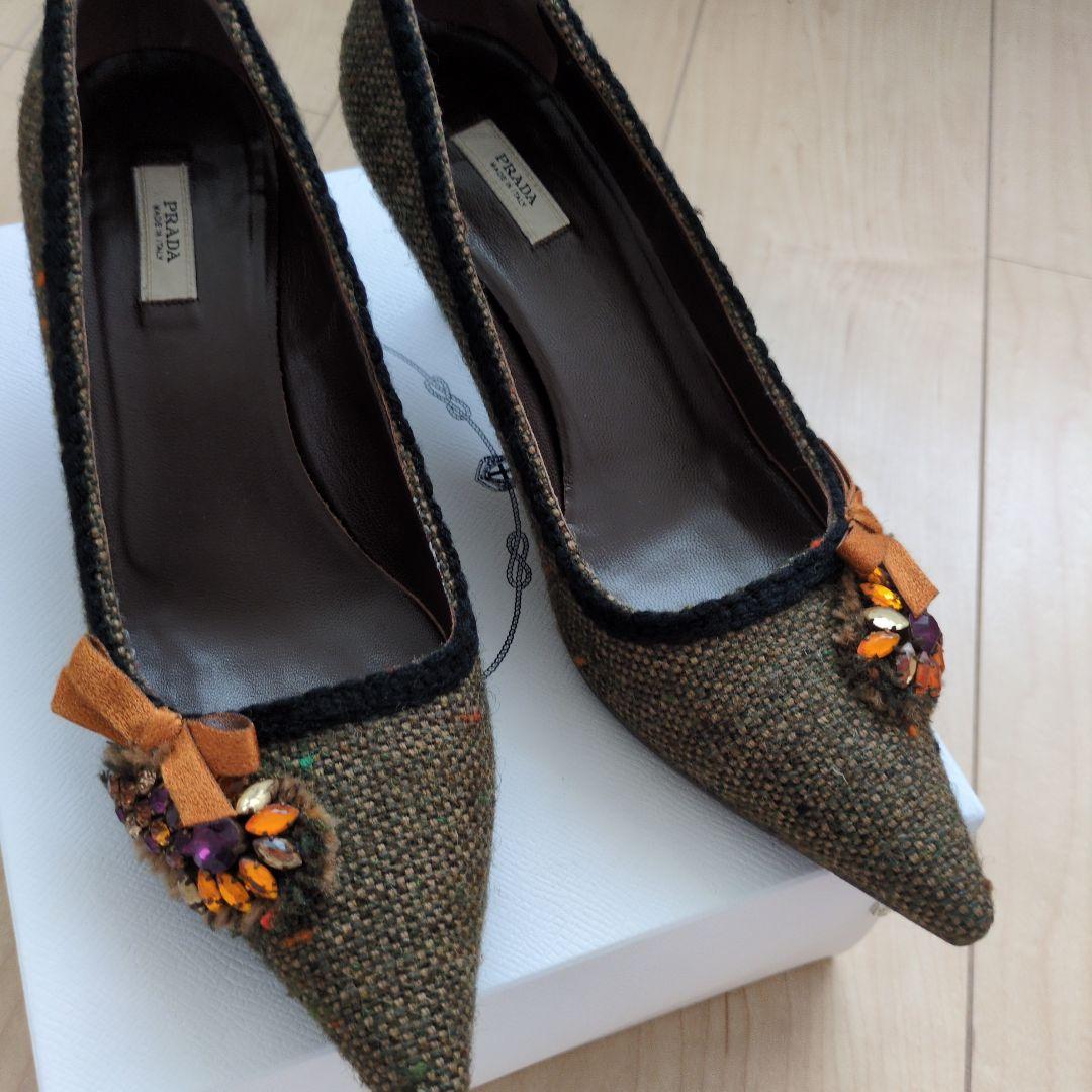 PRADA オリーブグリーン ポインテッドトゥ ハイヒール