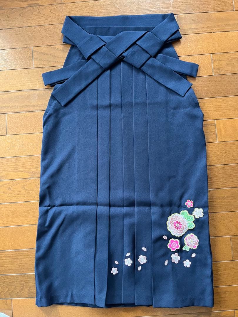 袴セット 髪飾り付き赤色 花柄 150cm アリサナ