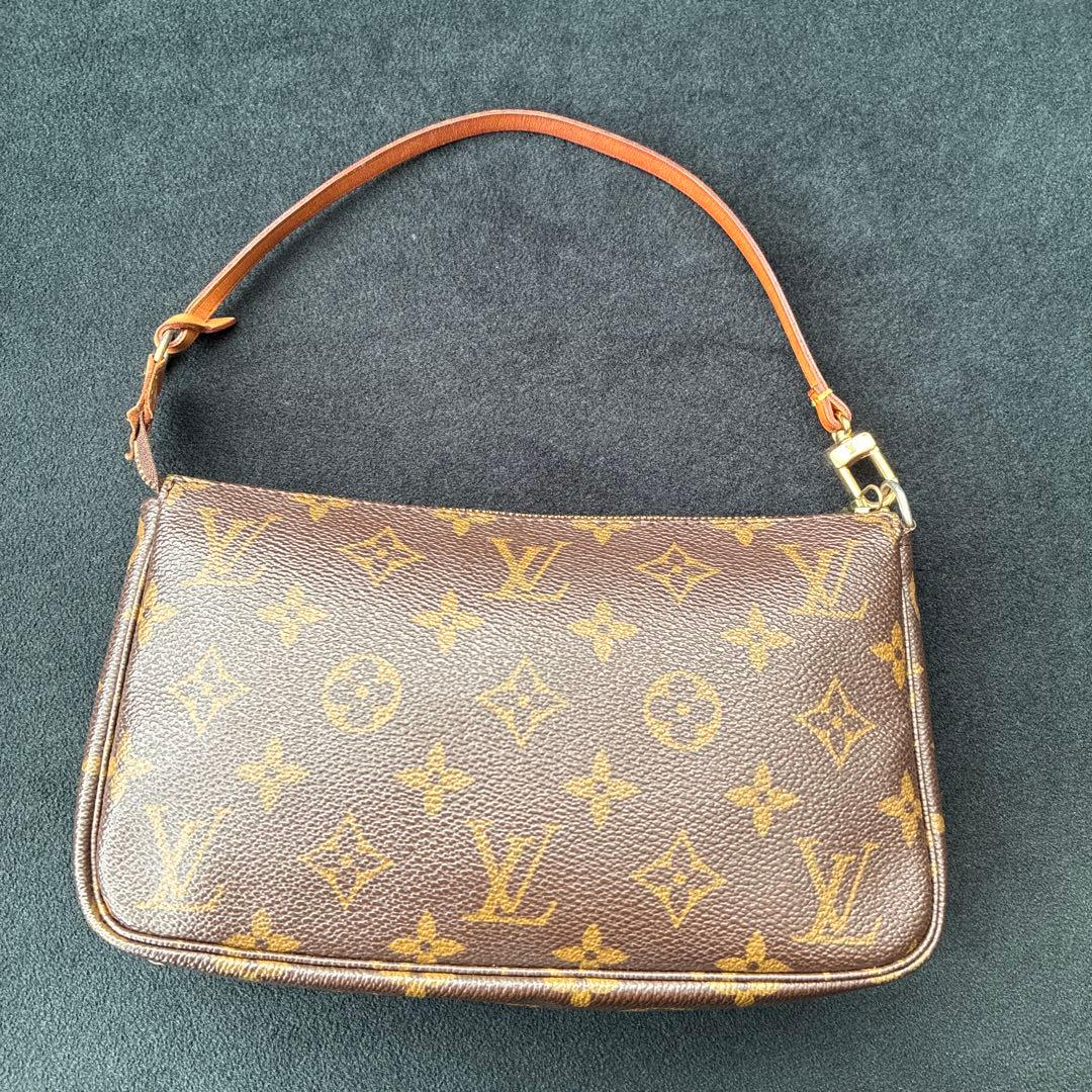 美品Louis Vuitton モノグラムミニポシェットアクセソワールポーチ