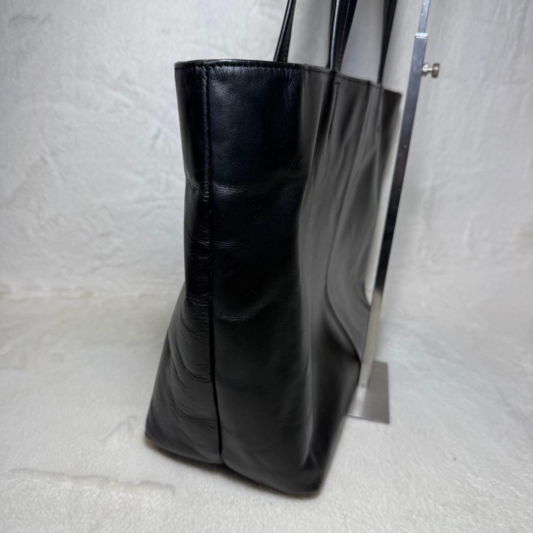UNITED ARROWS ファンクショナル レザートートバッグ　黒　A4