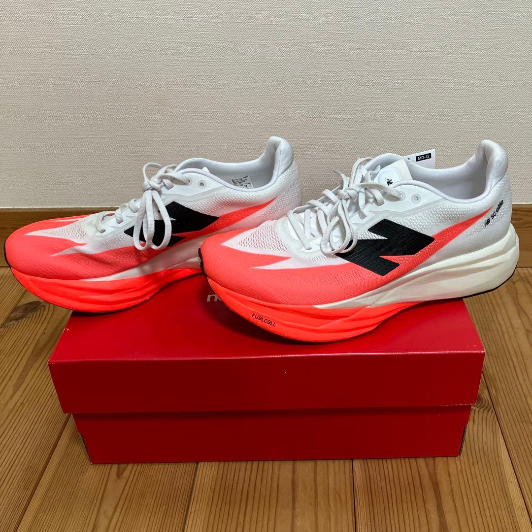 スパイク・シューズ NewBlance Fuelcell Supercomp Elite V5