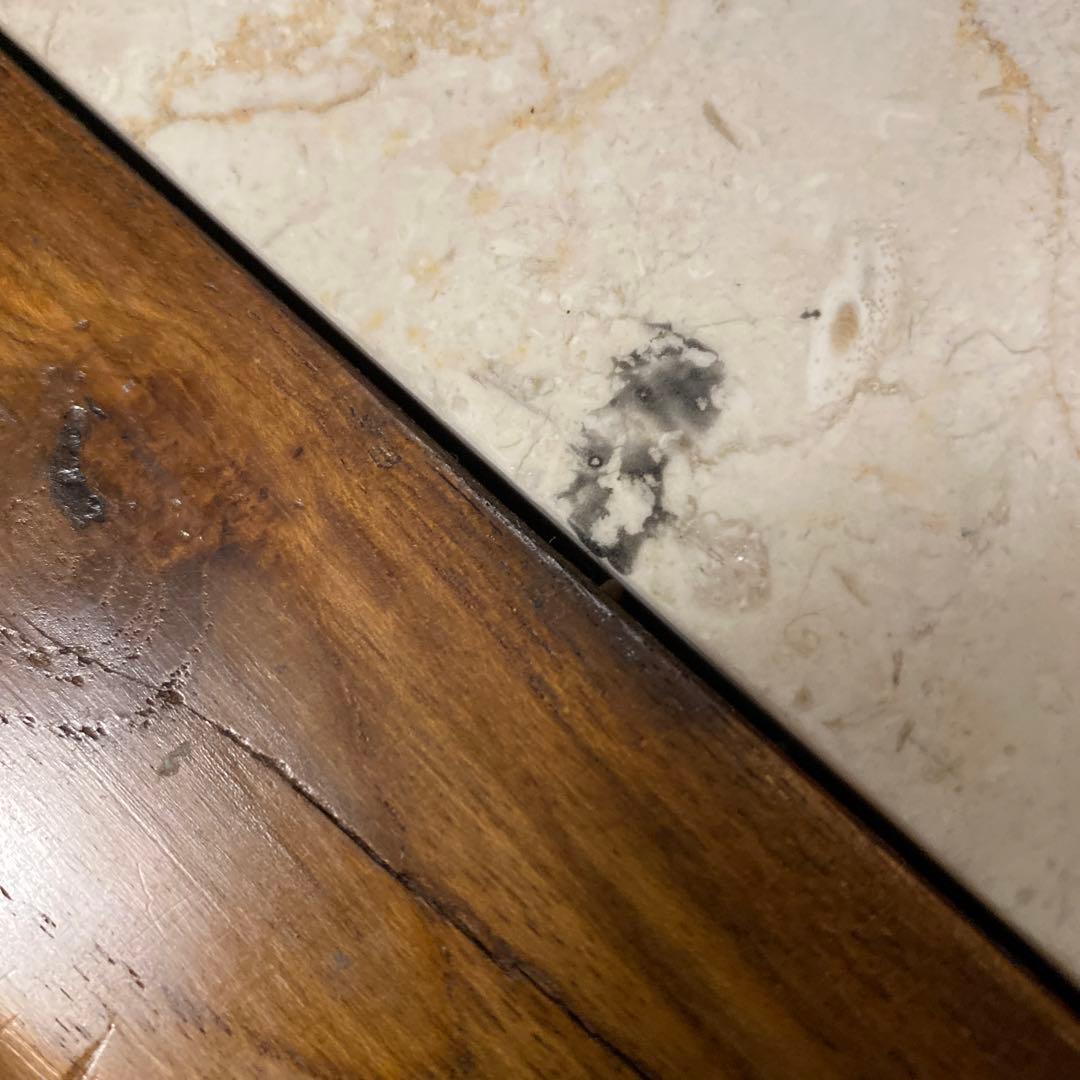 大理石　作業机