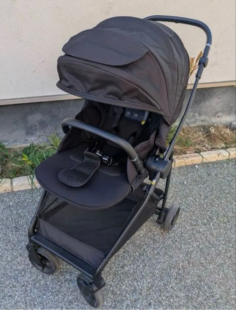 アップリカ　ルーチェフリープレミアム　AB型ベビーカー 新生児から　送料込み