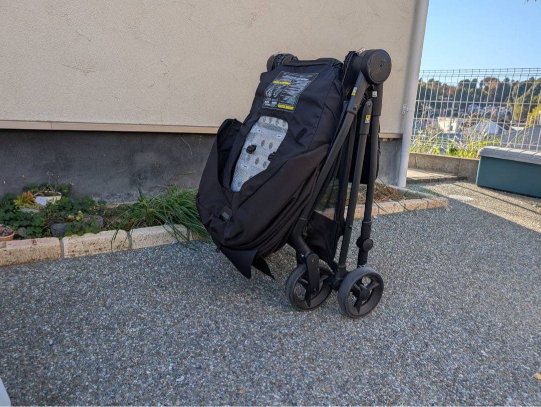 アップリカ　ルーチェフリープレミアム　AB型ベビーカー 新生児から　送料込み