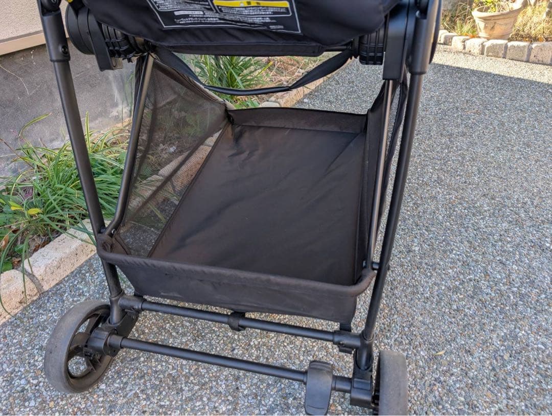 アップリカ　ルーチェフリープレミアム　AB型ベビーカー 新生児から　送料込み