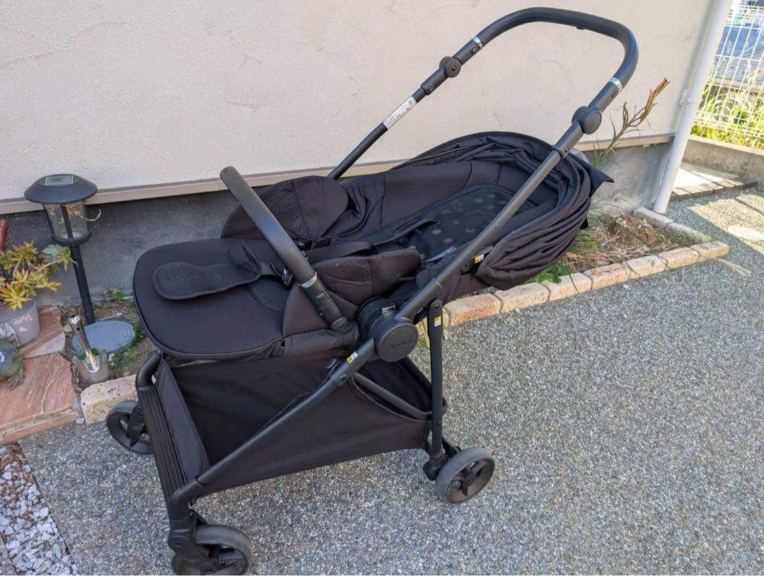 アップリカ　ルーチェフリープレミアム　AB型ベビーカー 新生児から　送料込み