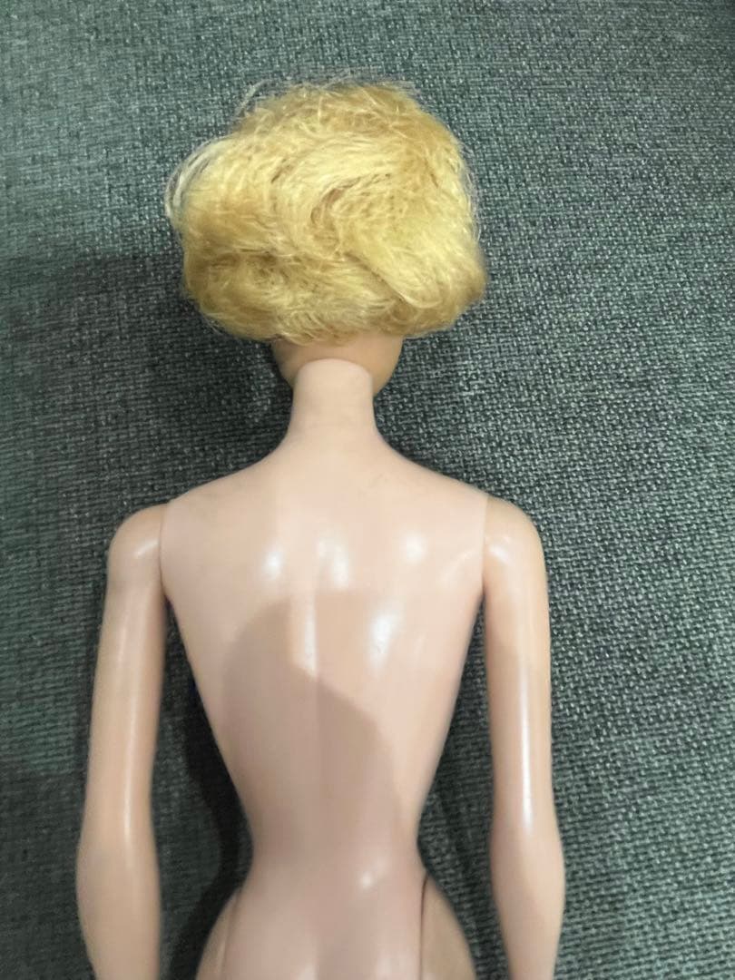 1962年製　ヴィンテージ　バブルカットバービー人形　マテル社