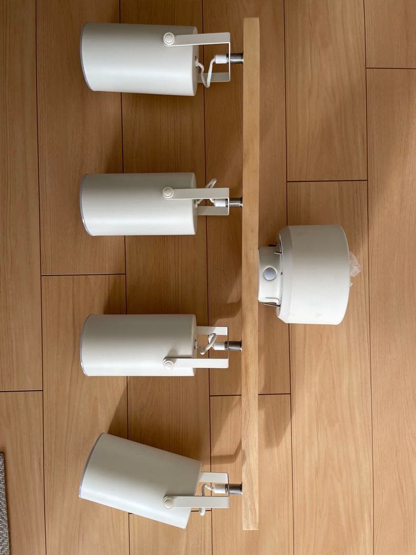 LOWYA LEDスポットライト