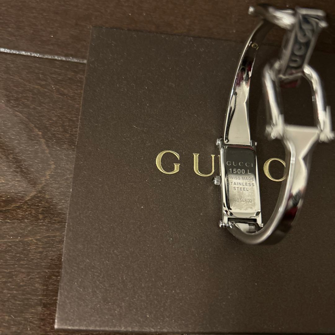 美品　GUCCI 文字盤　ダイヤ付ブレスレットウォッチ　正常に作動中