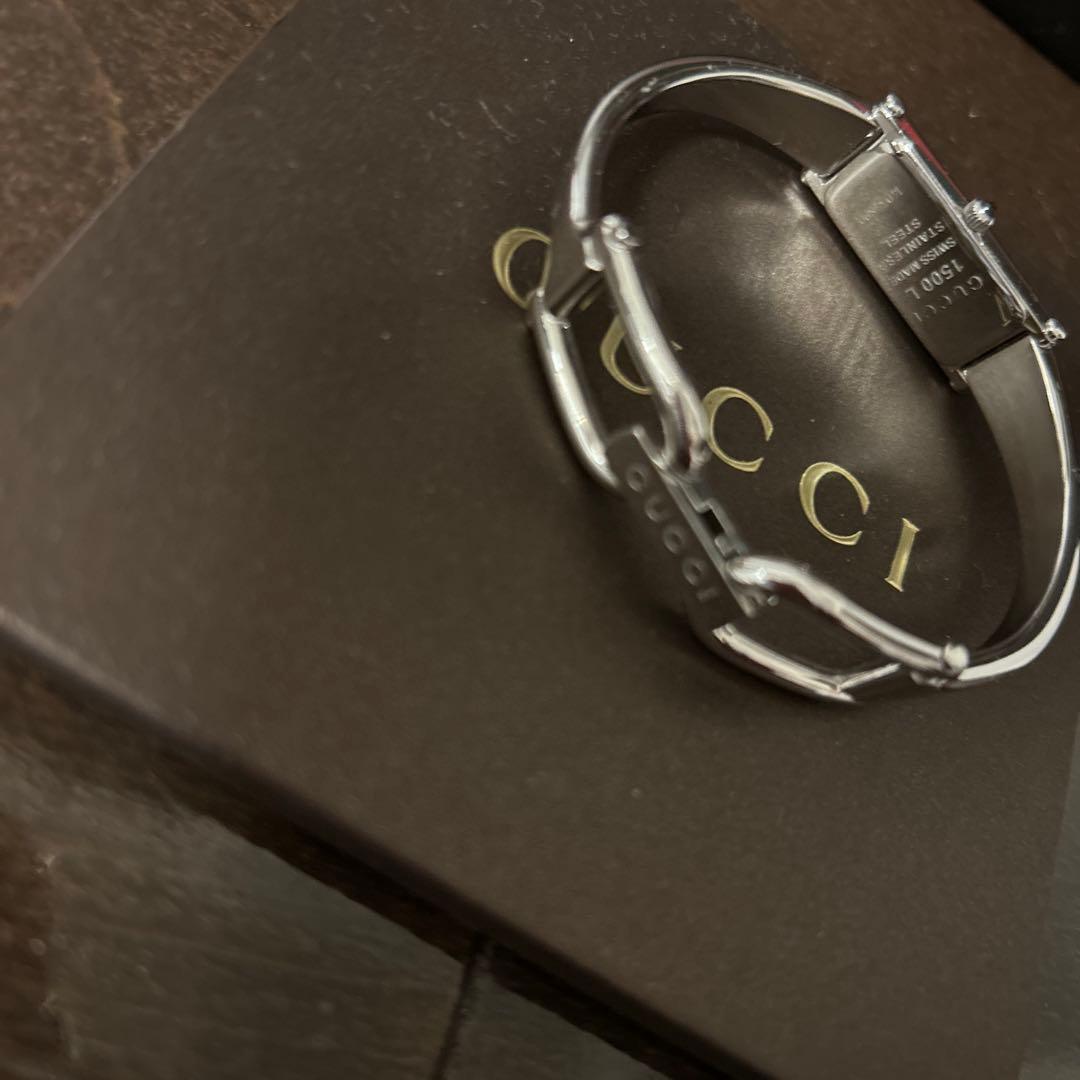 美品　GUCCI 文字盤　ダイヤ付ブレスレットウォッチ　正常に作動中