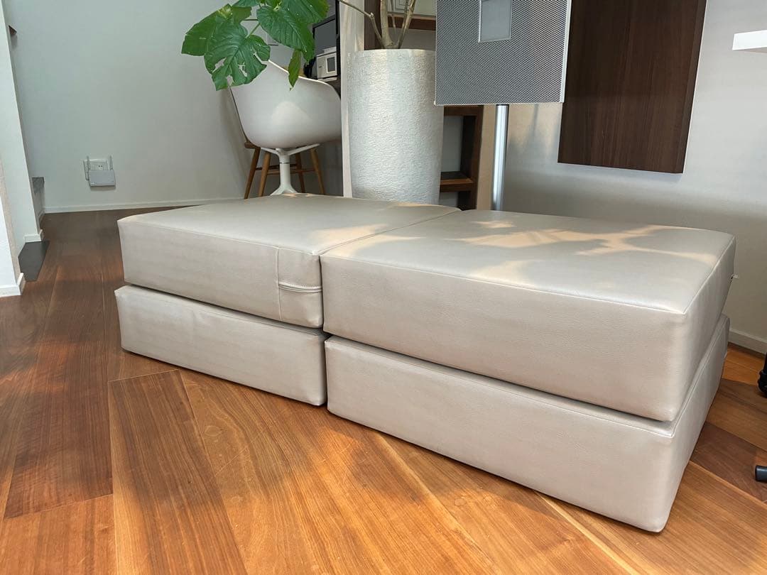 【特注】クッション　グレージュ　4個セット