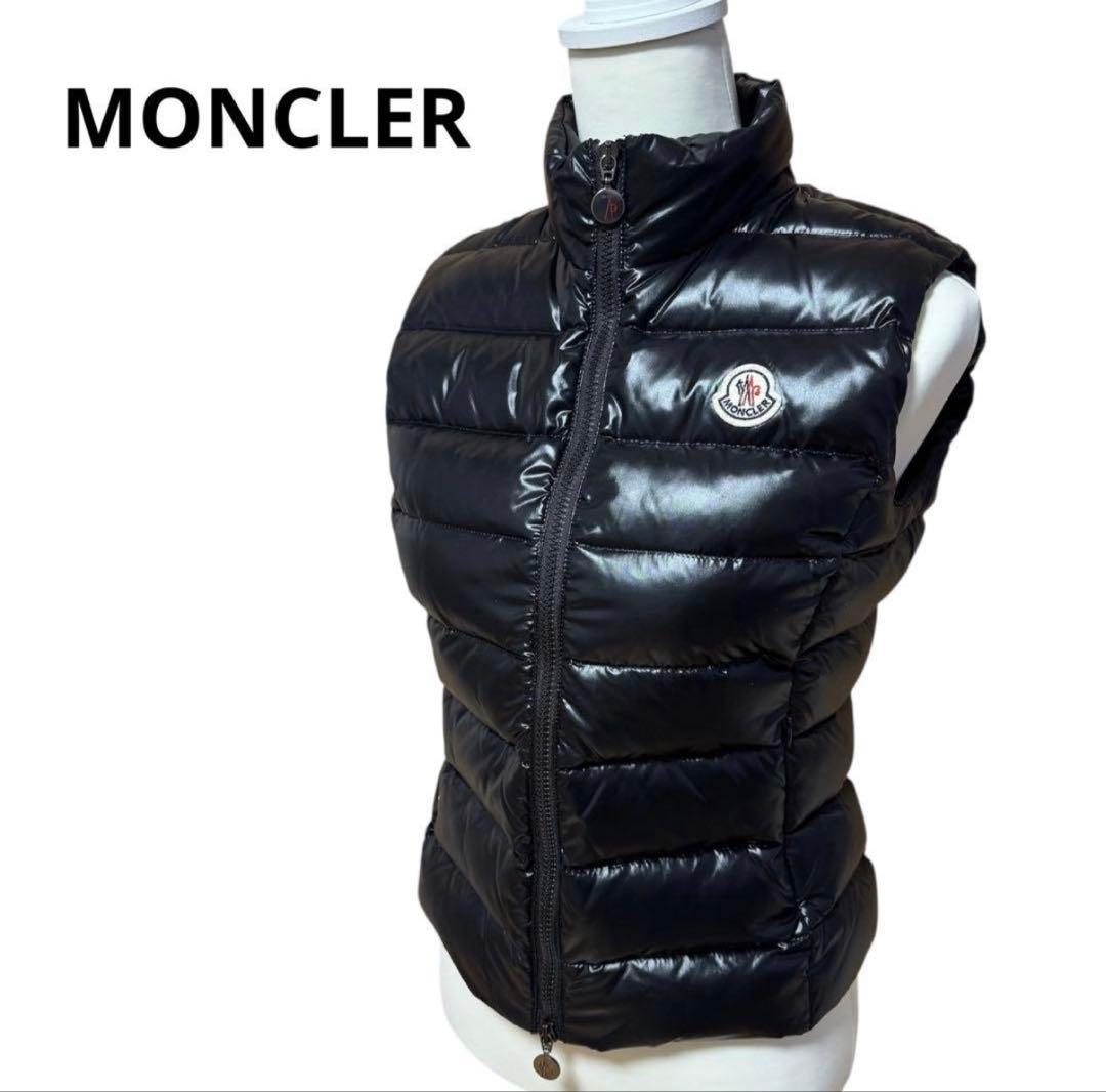 ✨美品✨モンクレール ダウンベスト GAHANA ロゴ ワッペン 黒 0サイズ