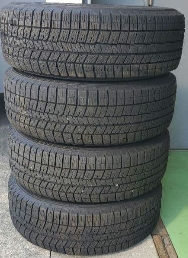 24年製215/65R16スタッドレス+16インチホイール　バリ山　ナット◯