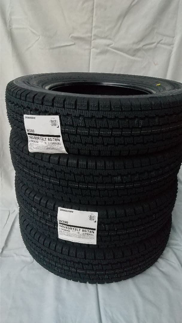 送料込み★12インチ スタッドレス４本組ブリヂストンW300＝145/80R12