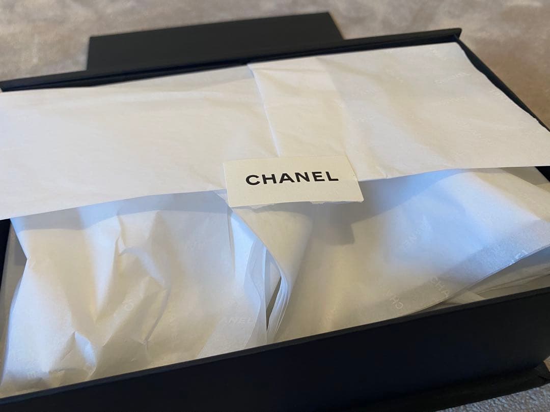 CHANEL 黒 フリース耳あて CCロゴ付き