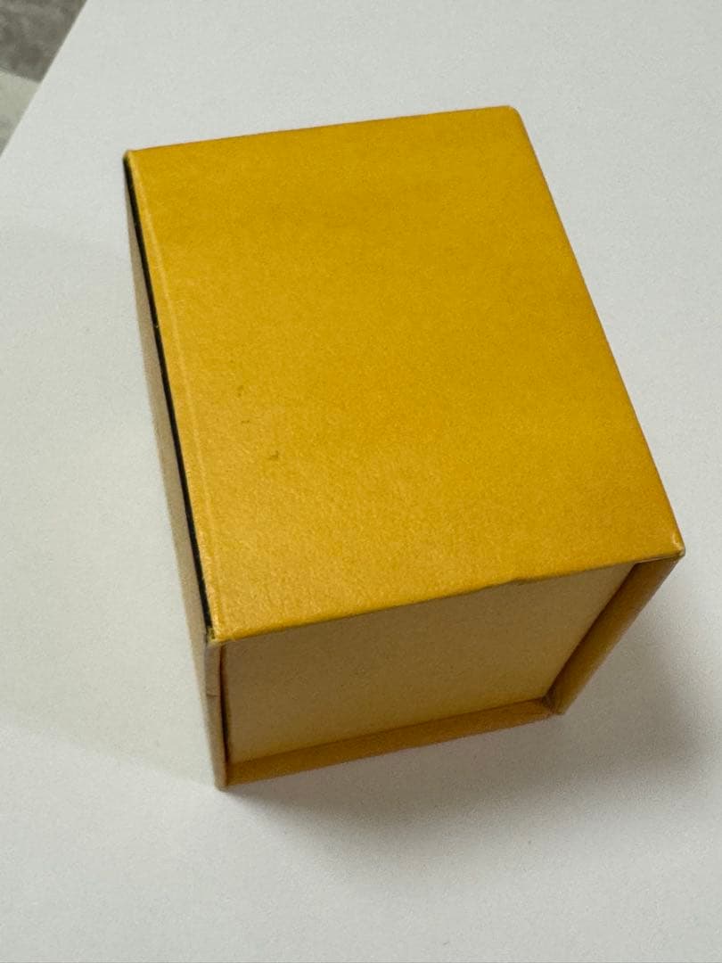 FENDI ゴールドカラー ピアス※注意書き有り※