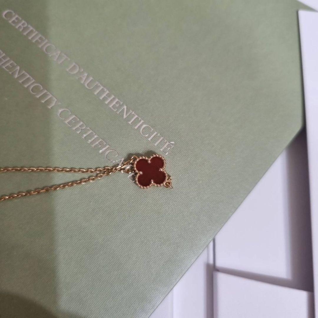 Van Cleef & Arpels スウィート アルハンブラ ブレスレット