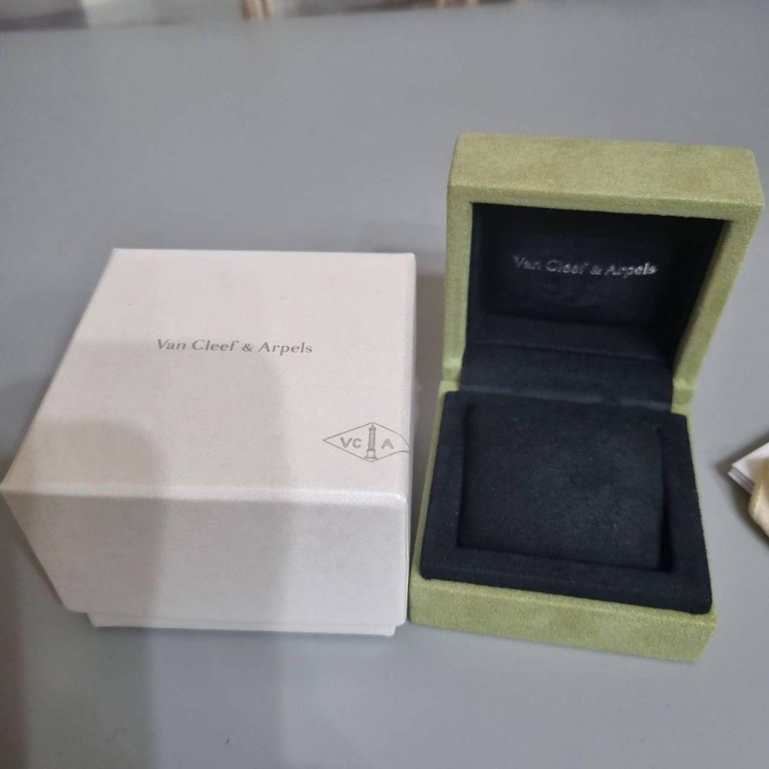 Van Cleef & Arpels スウィート アルハンブラ ブレスレット