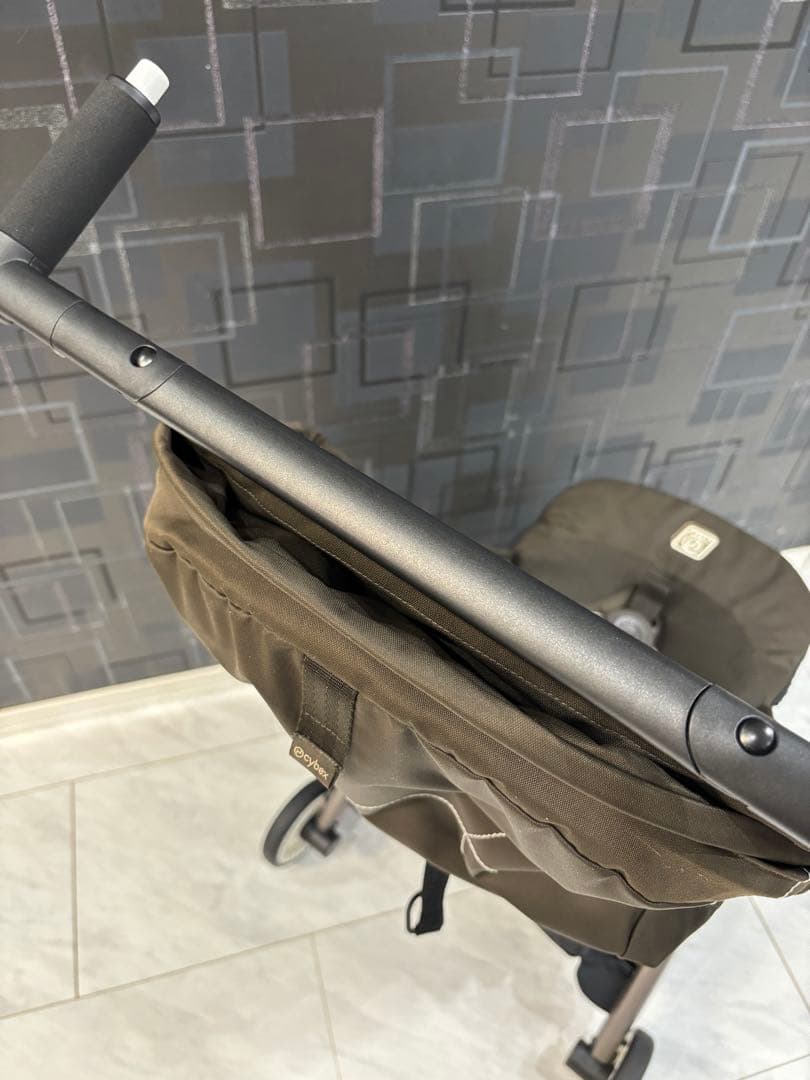 最新2025年モデル　Cybex Libelle チョコレートブラウン