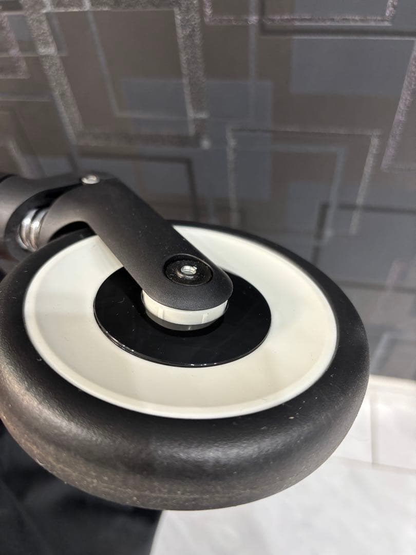 最新2025年モデル　Cybex Libelle チョコレートブラウン