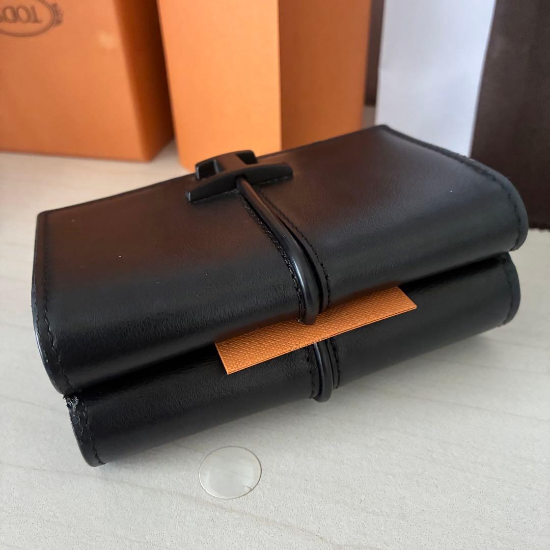美品 希少品 TOD'S トッズ Tタイムレス 三つ折り財布 レザー ブラック