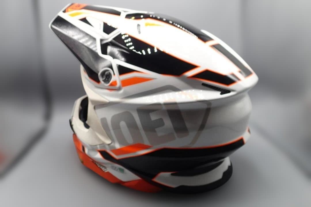 SHOEI VFX-WR　ALLEGIANT　TC-8　Mサイズ