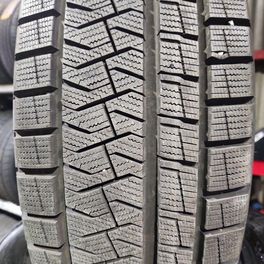 215/65R16　スタッドレス　4本セット 21年製
