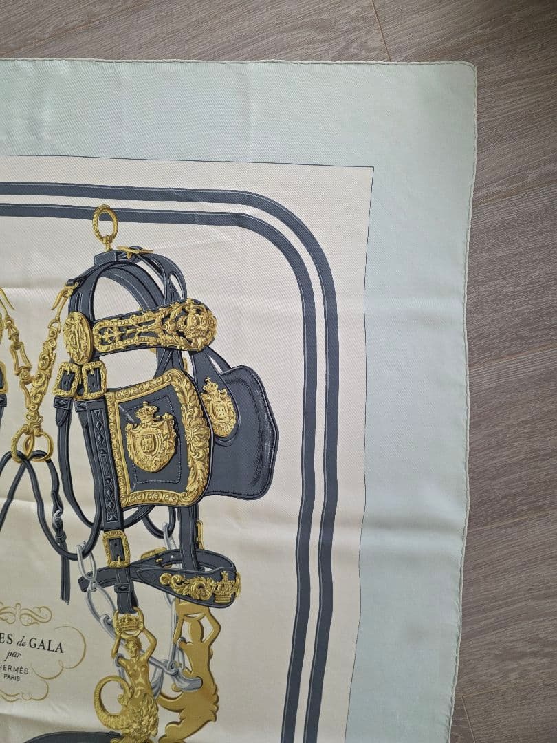 HERMES カレ90 BRIDES GALA 馬具デザイン スカーフ
