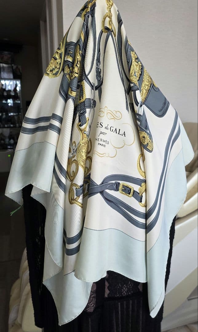 HERMES カレ90 BRIDES GALA 馬具デザイン スカーフ