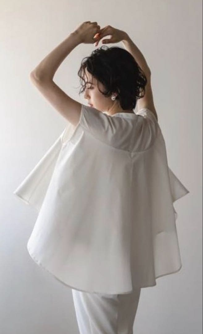 mare☆Sheer Docking French Sleeve Blouse