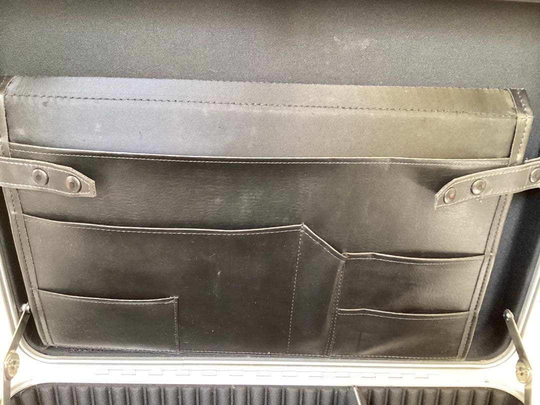 ZERO HALLIBURTON アルミキャリーケース　アタッシュケース　正規品