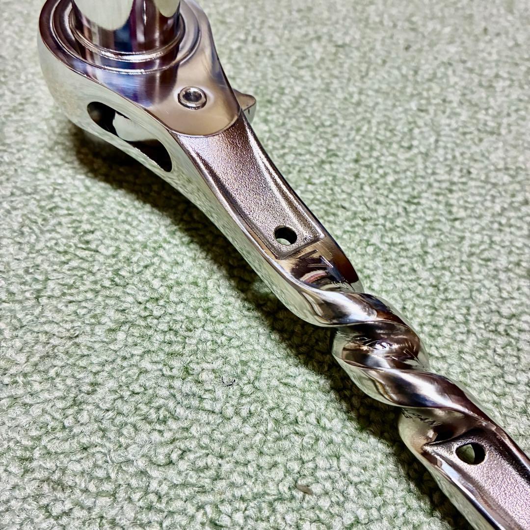 TOPシノラチェット　ステンレス17／21 ダブルツイスト加工　ミラー磨きです