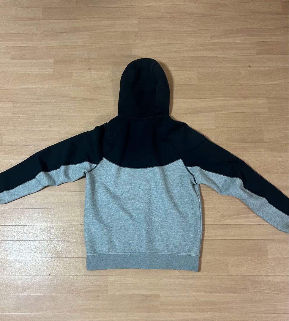 NIKE テックフリース