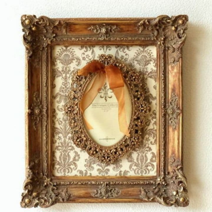 輸入雑貨　クラッシックゴールド　フランス　『壁掛けフォトフレーム』　アンティーク