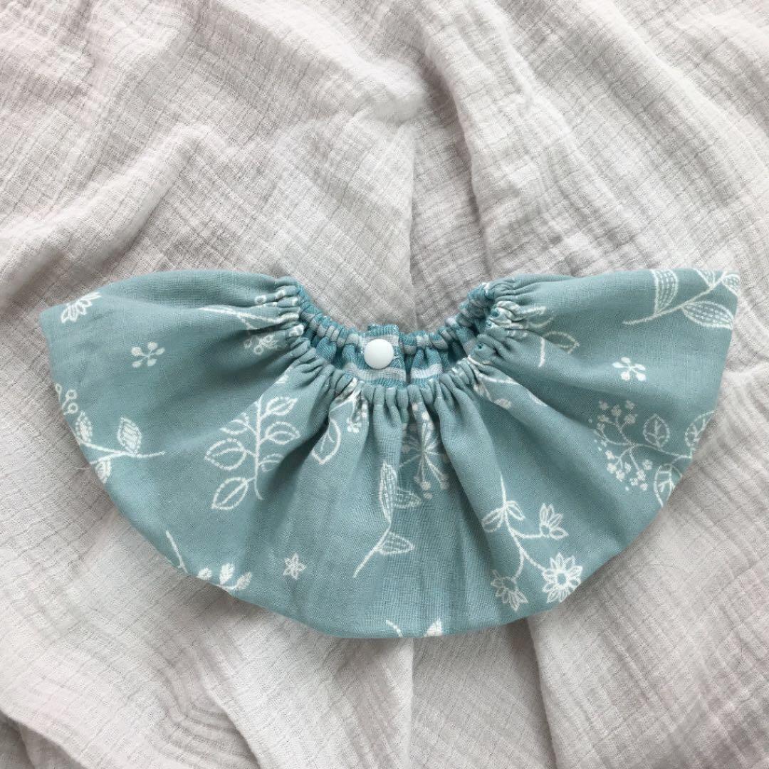 ★ミント刺繍×ラムネボーダー★ ハンドメイド　リバーシブル　スタイ　花柄