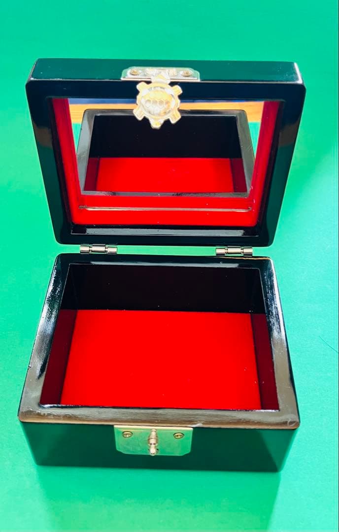 黒い木製 蝶と花のデザイン 宝石箱 貝殻細工 鏡付き 伝統工芸品 ゴージャス