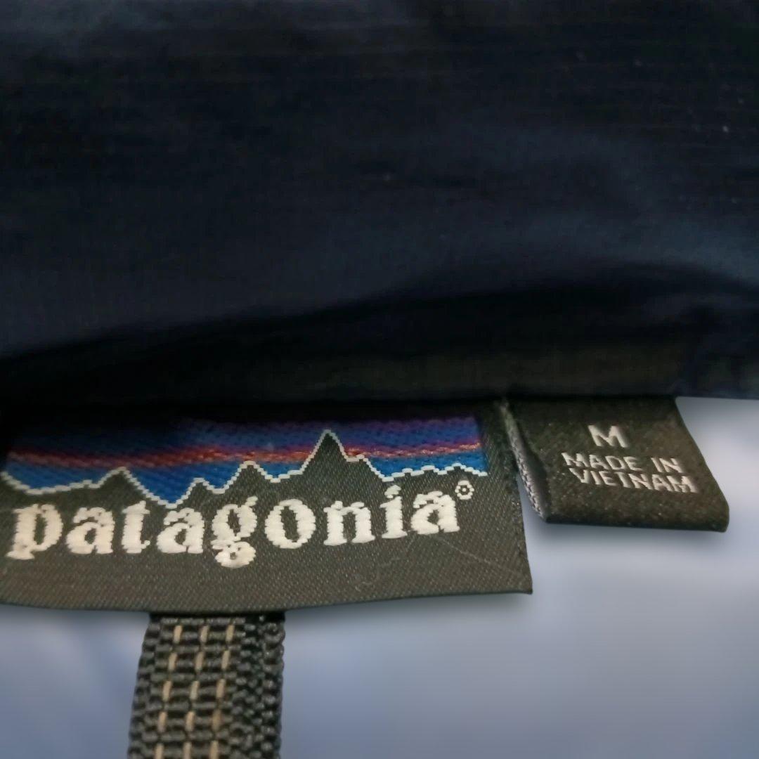 patagonia フード付きダウンジャケット ネイビー