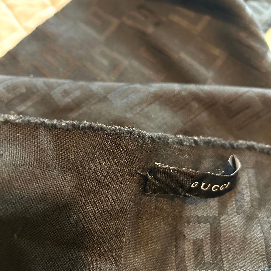 GUCCI ブラック マフラー フリンジ付き ストール