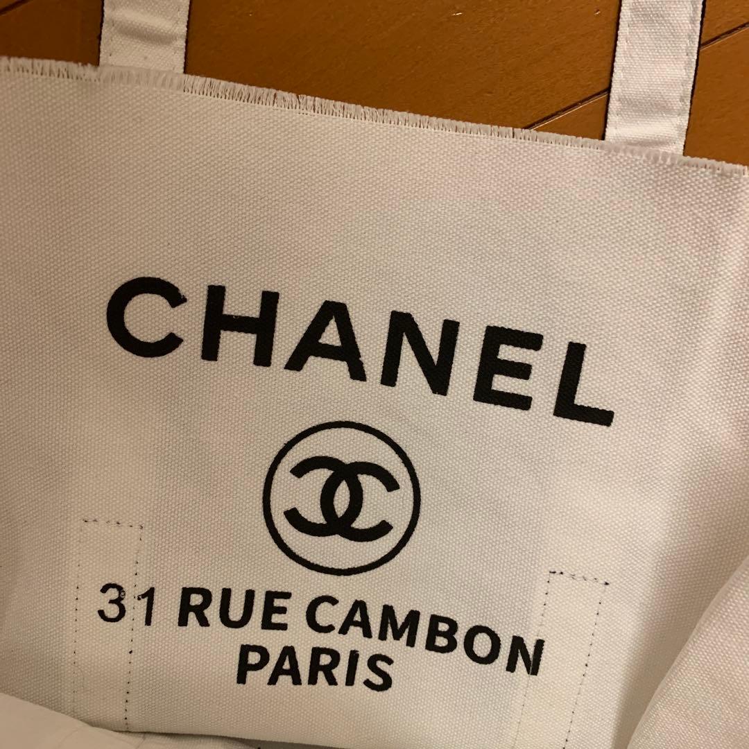 CHANEL ノベルティトートバック　早いもの勝ち